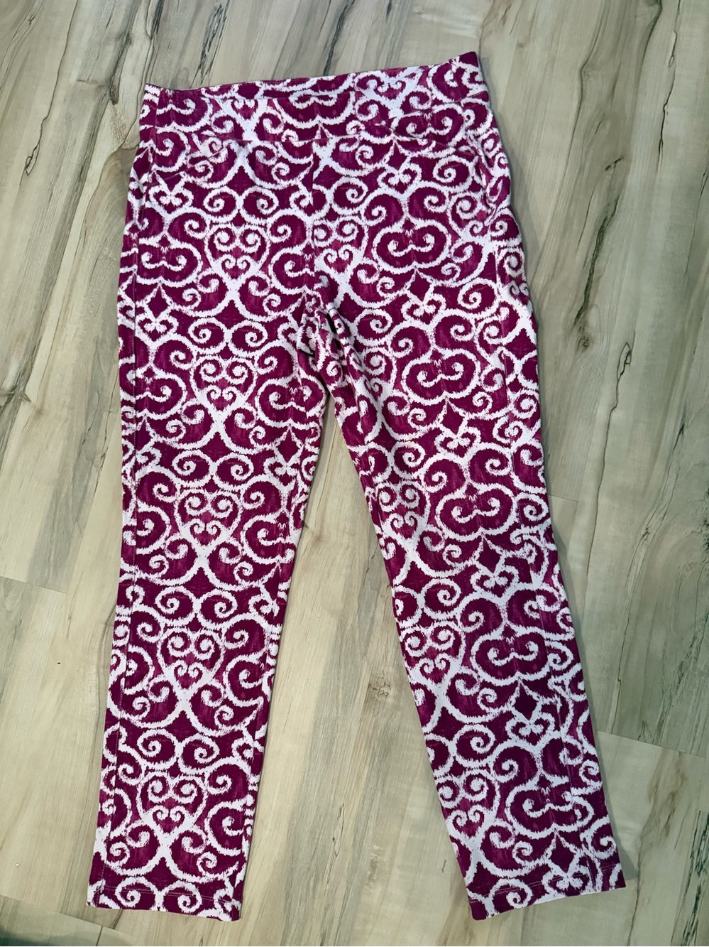 Chico's Traveler’s Cropped Pants size 1